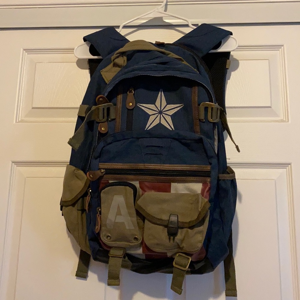NWOT - Marvel Backpack (Captain America)